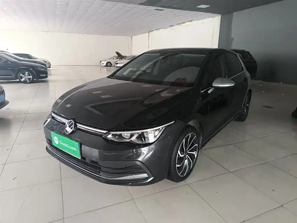 Volkswagen Golf 2021
