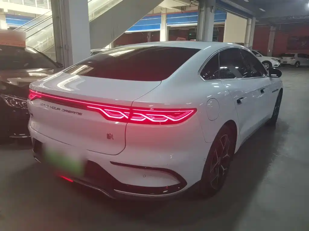 BYD Han — миниатюра 7