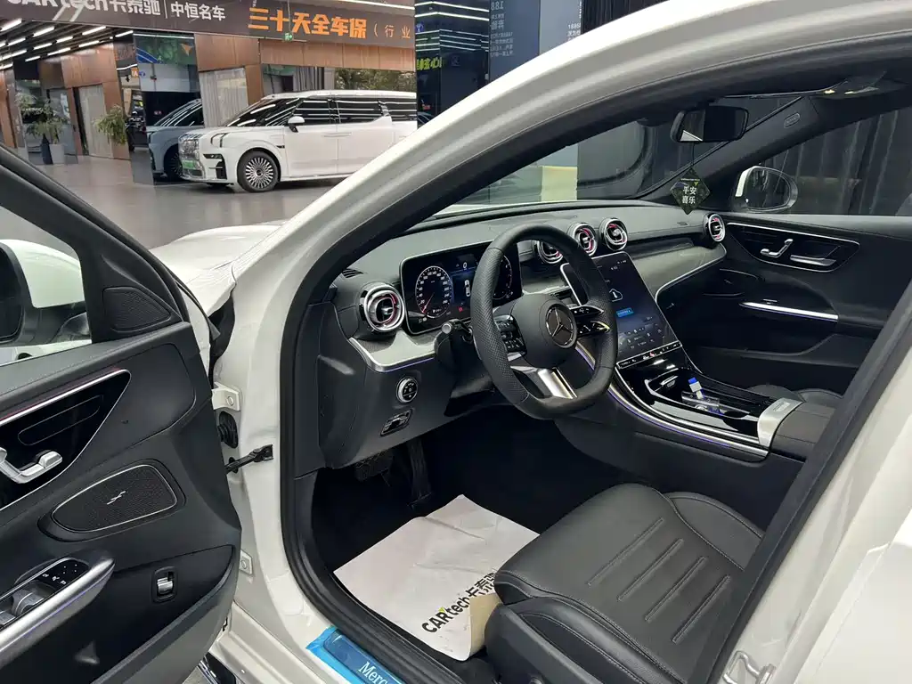 MERCEDES-BENZ C CLASS