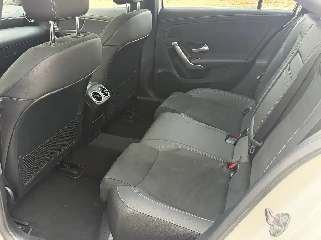 Mercedes-Benz A-Class — миниатюра 4