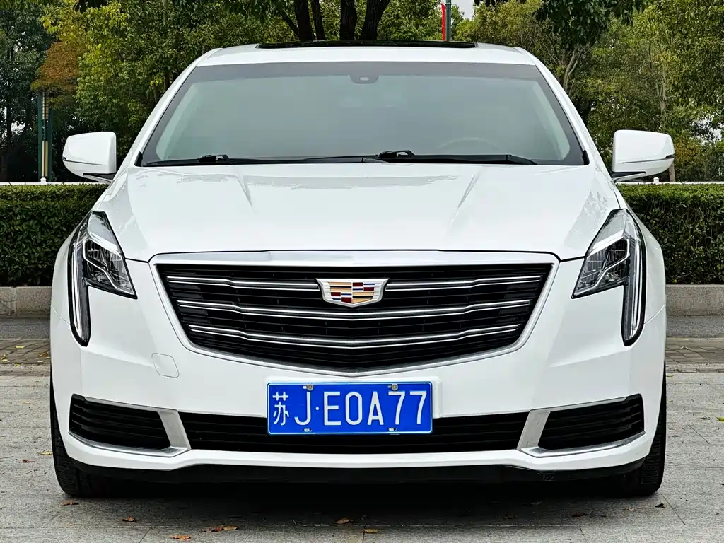 Cadillac XTS — миниатюра 2