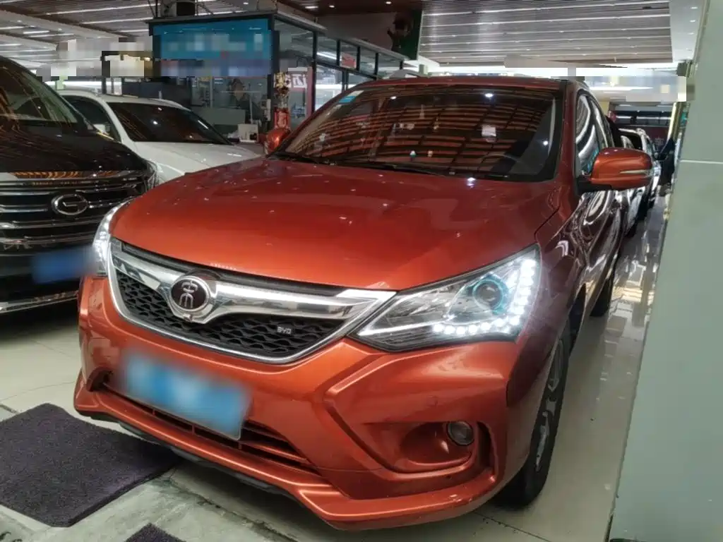BYD Song — миниатюра 2