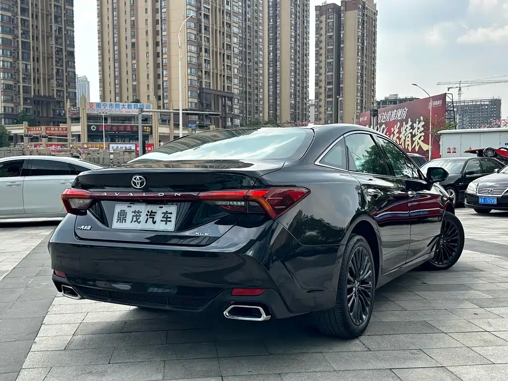 Toyota Avalon — миниатюра 7