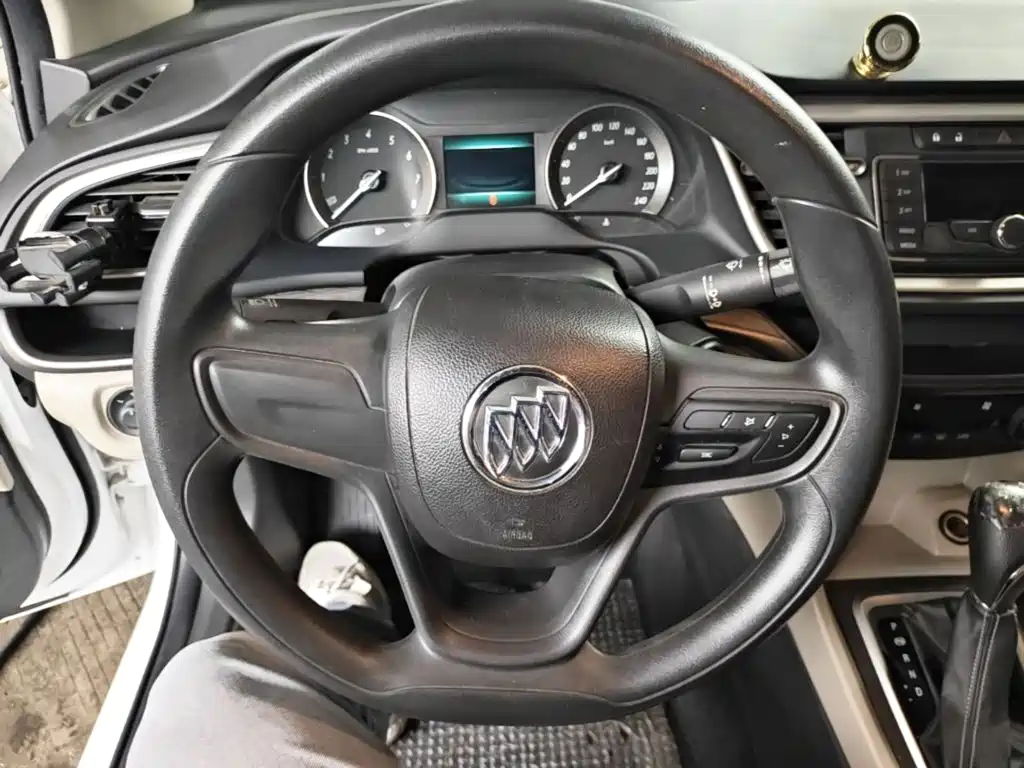 Buick Excelle — миниатюра 11