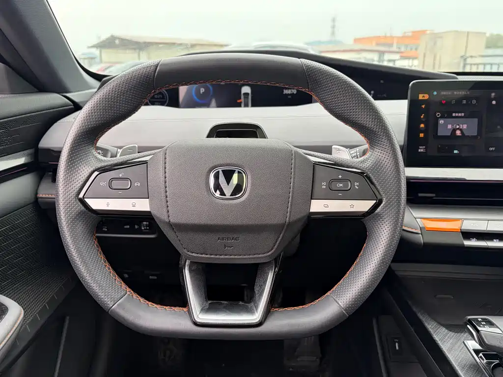 Changan UNI-V — миниатюра 5
