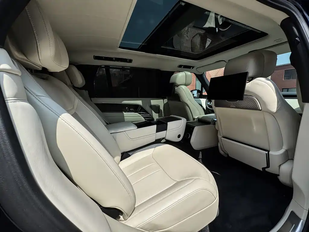 Land Rover Range Rover — миниатюра 12