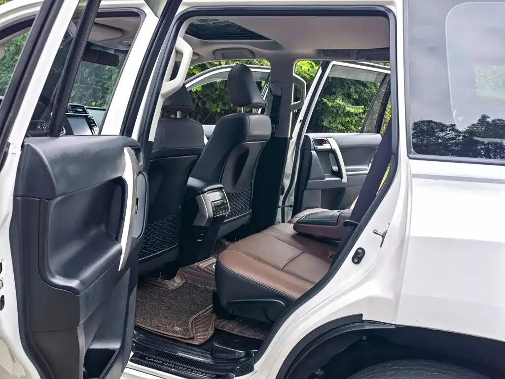 Toyota Prado — миниатюра 10