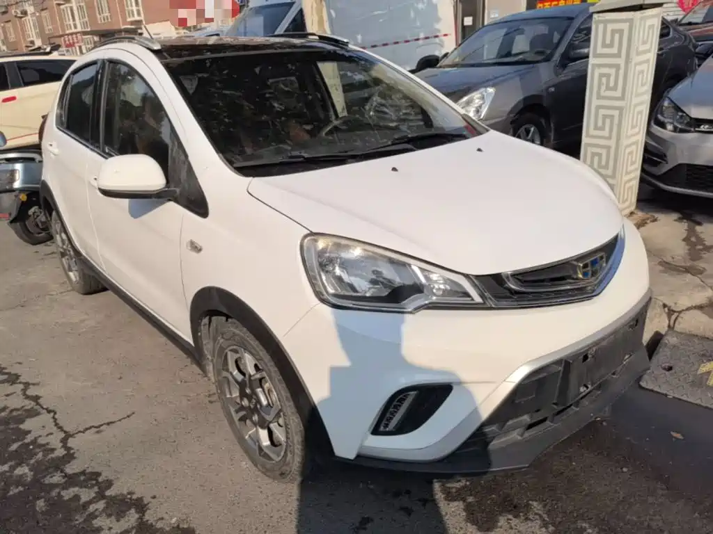 Geely Vision X1 — миниатюра 4