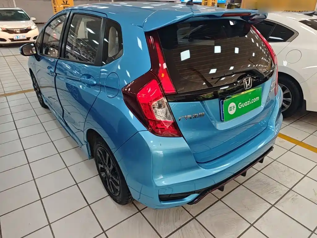 Honda Fit — миниатюра 5