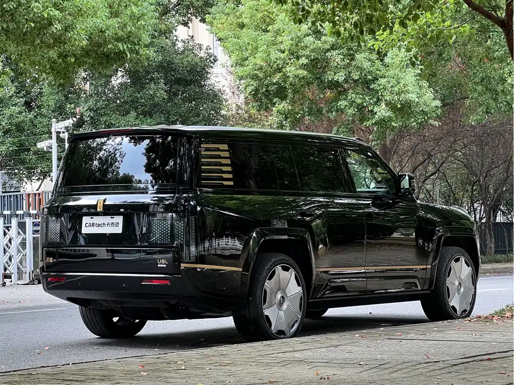 Yangwang Yangwang U8 L — миниатюра 5
