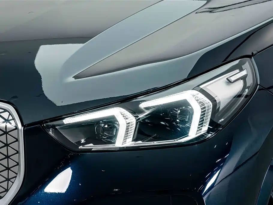 BMW iX1 — миниатюра 4