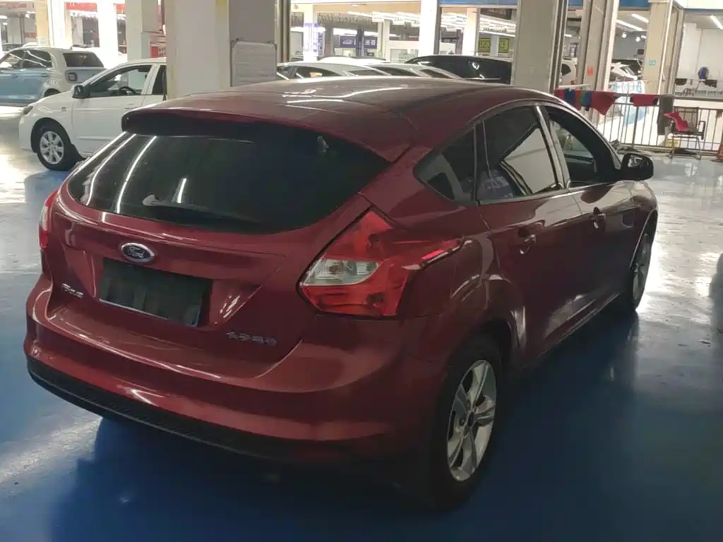 Ford Focus — миниатюра 7