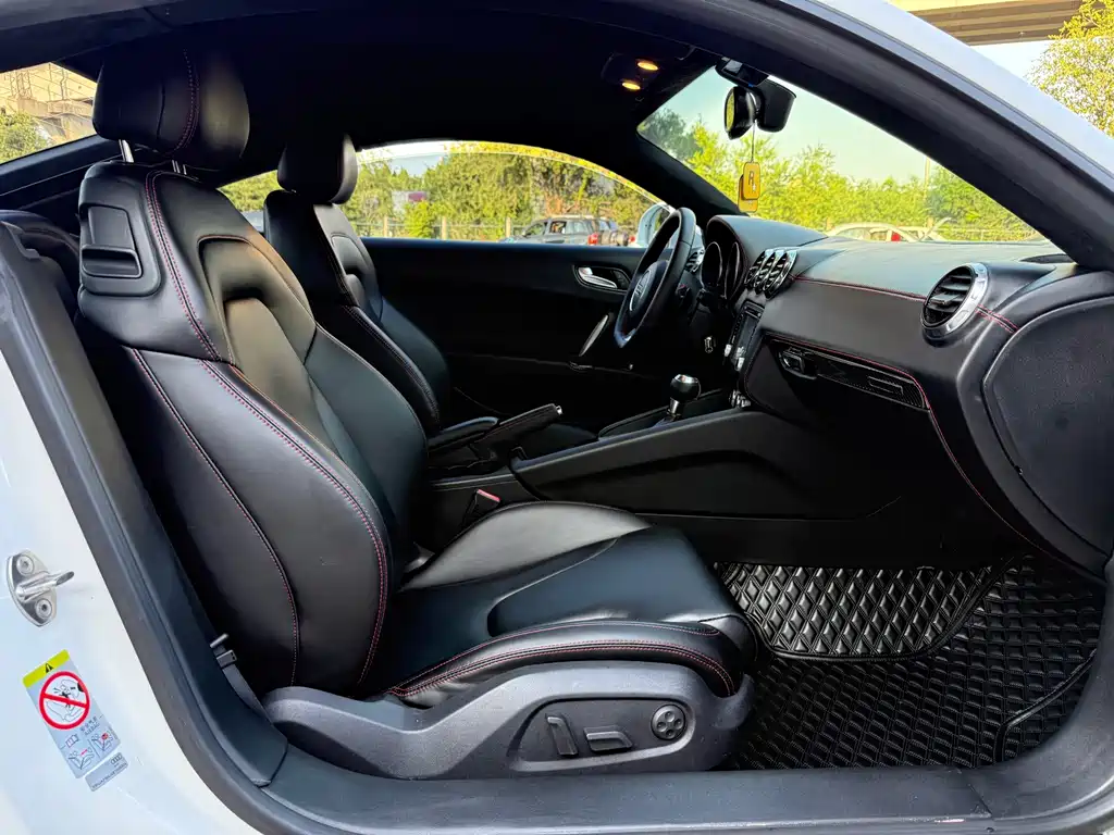Audi TT — миниатюра 9