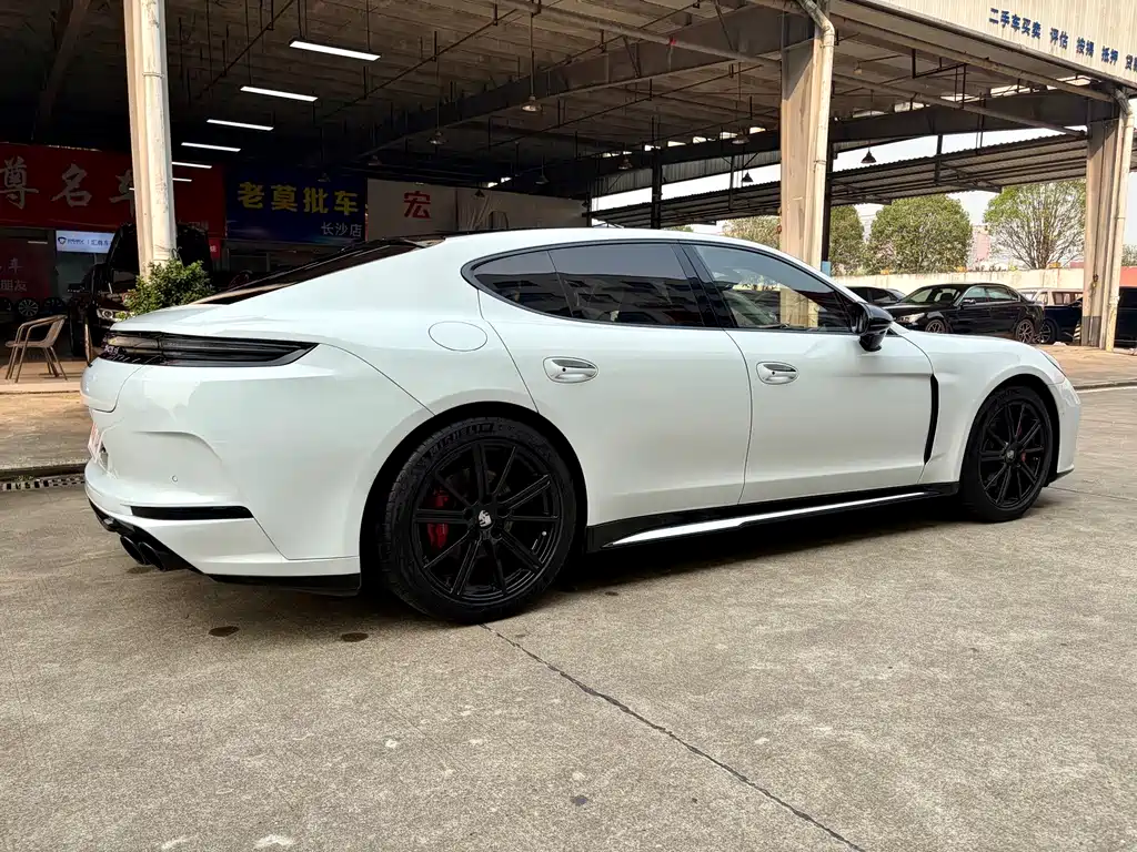 Porsche Panamera — миниатюра 20