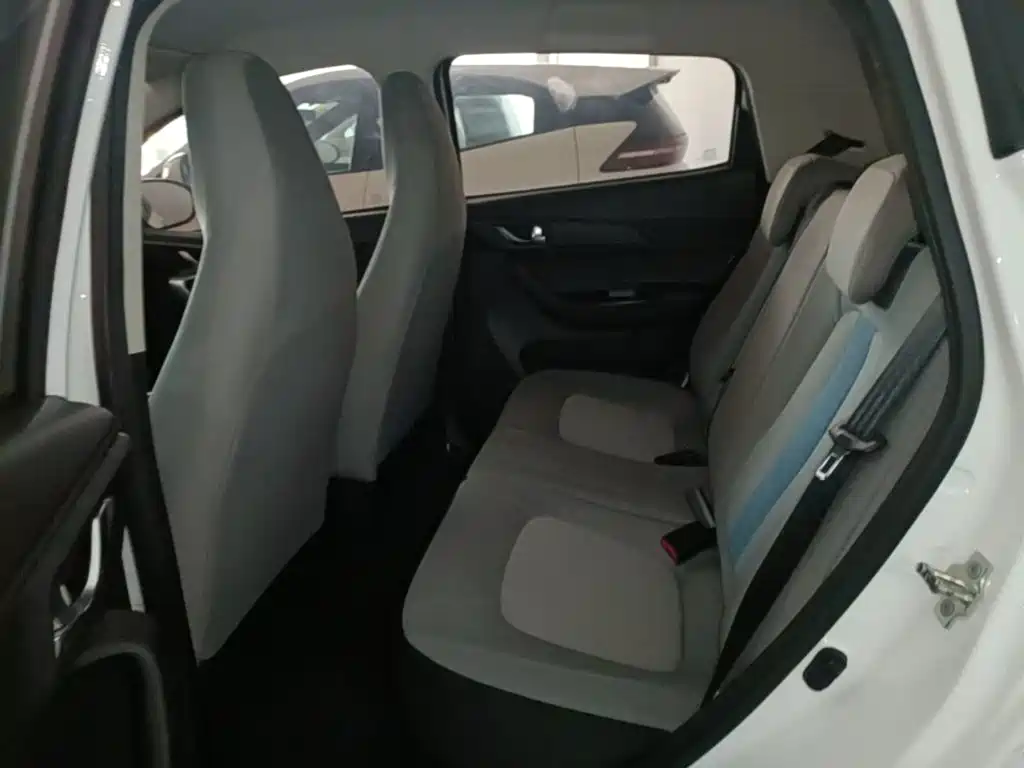 Changan Benben E-Star — миниатюра 17