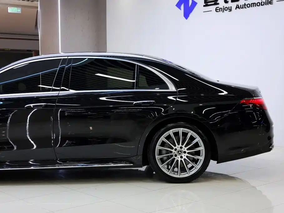 Mercedes-Benz S-Class — миниатюра 4