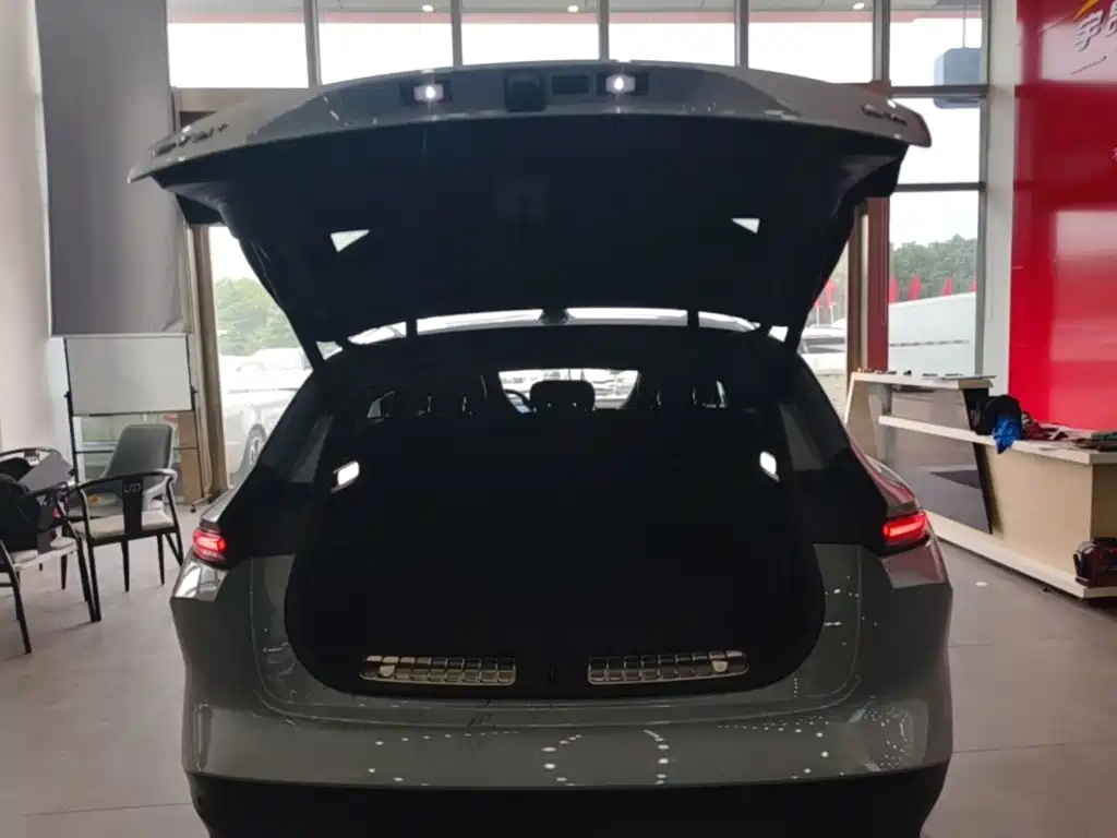 NIO ET5T — миниатюра 19