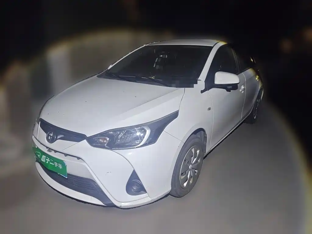 Toyota Yaris L