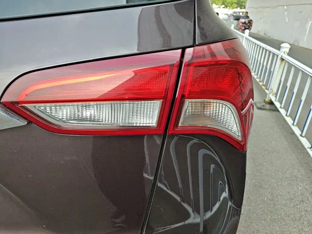 Buick Envision Plus — миниатюра 8