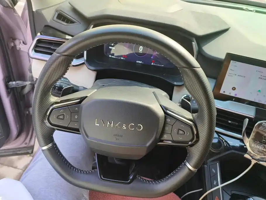 Lynk & Co 06 — миниатюра 15