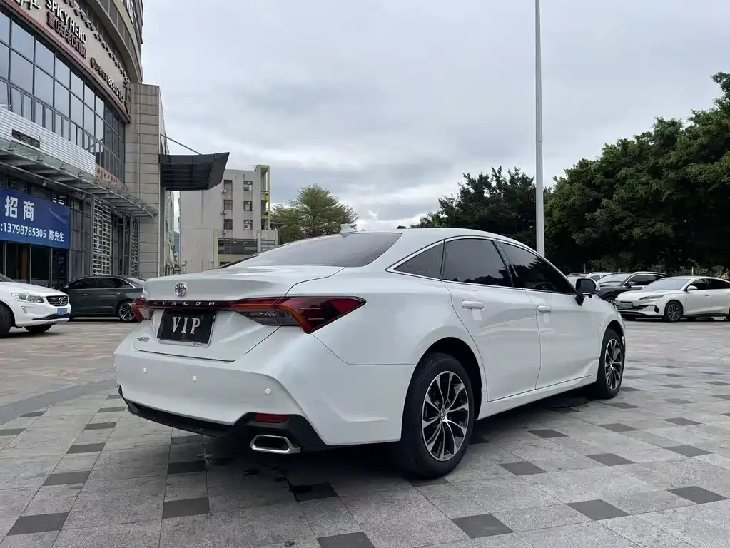 TOYOTA ASIAN DRAGON