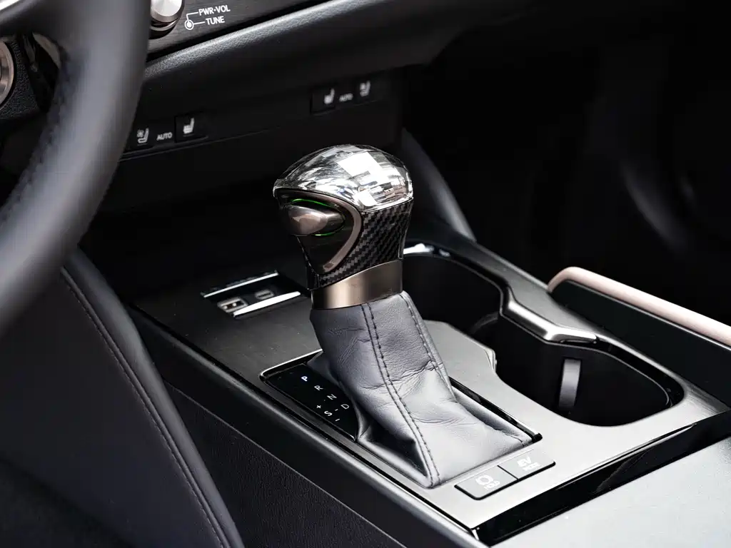 Lexus ES — миниатюра 14
