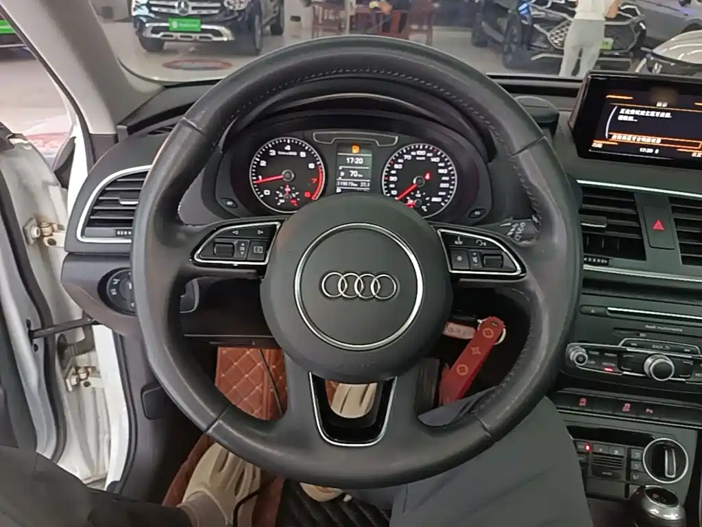 Audi Q3 — миниатюра 11