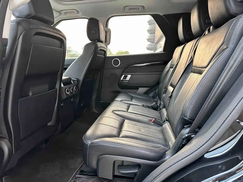 Land Rover Discovery — миниатюра 6