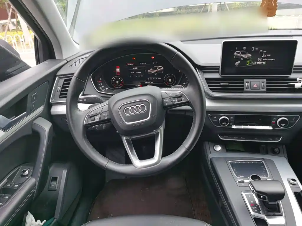 Audi Q5L — миниатюра 3