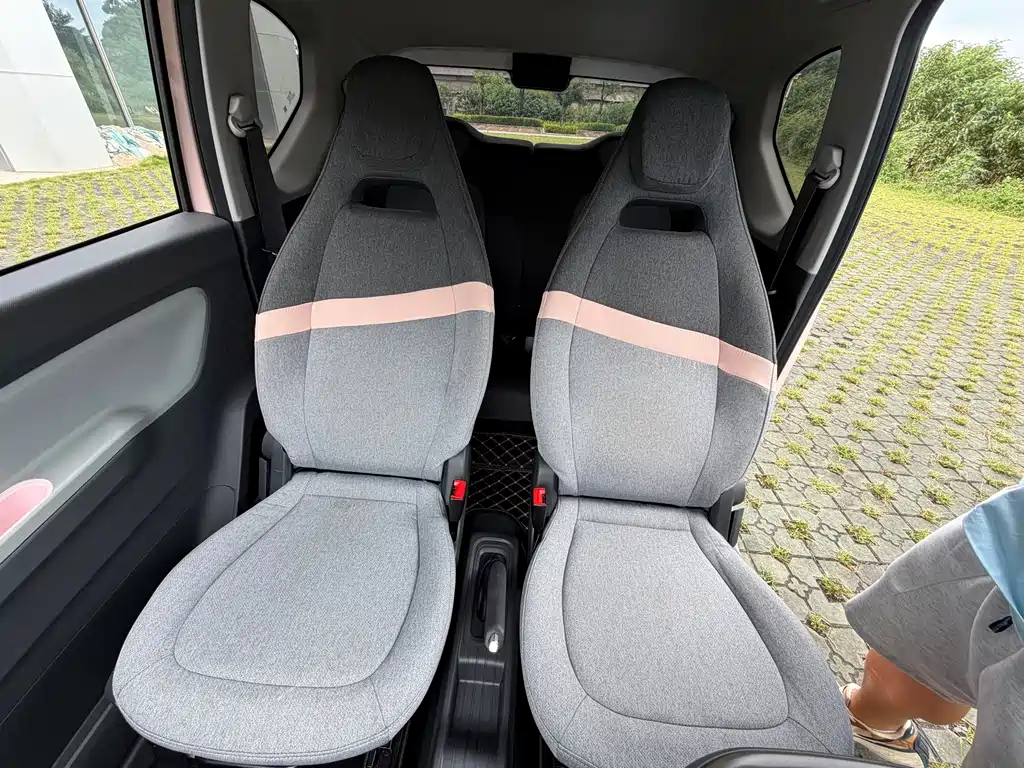 Wuling MINIEV — миниатюра 19