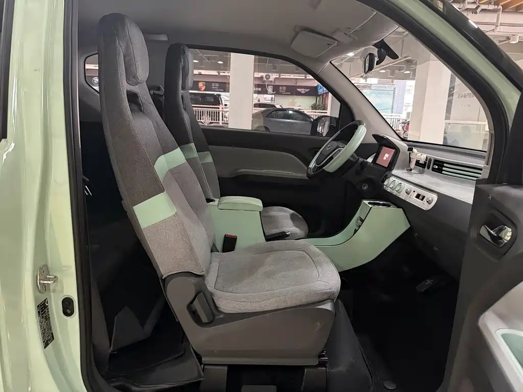 Wuling MINIEV — миниатюра 10