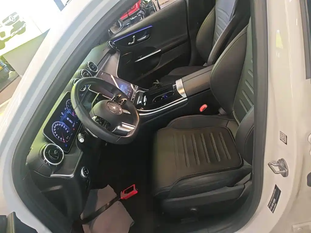 Mercedes-Benz C-Class — миниатюра 15