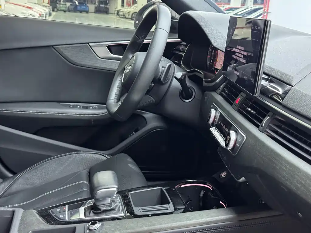 Audi A4L — миниатюра 17