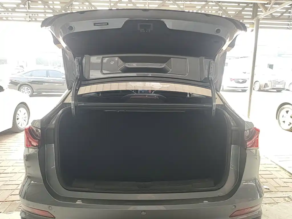 Roewe i5 — миниатюра 19