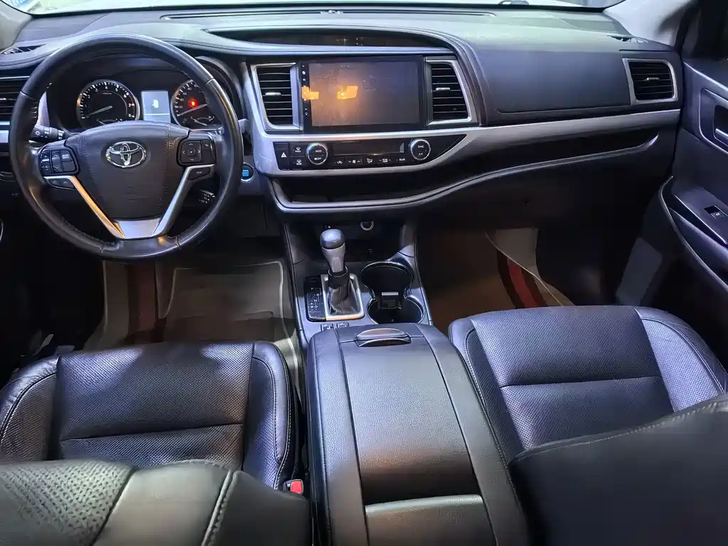 Toyota Highlander — миниатюра 7