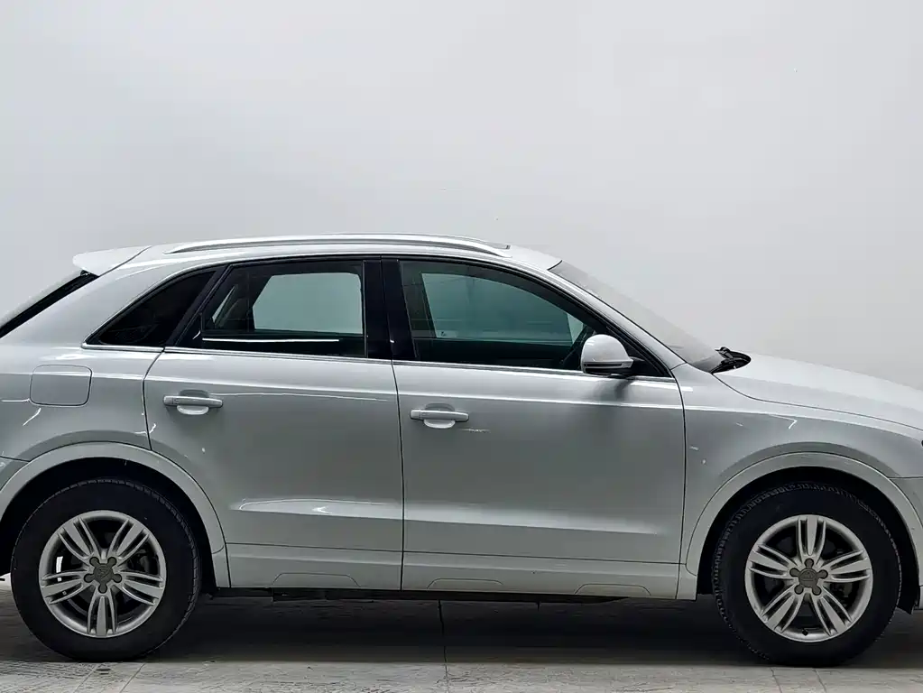 Audi Q3 — миниатюра 8