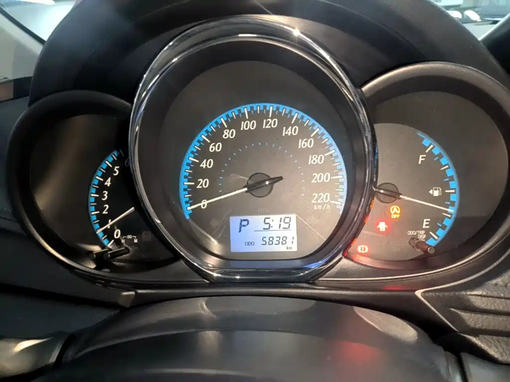 Toyota Yaris L — миниатюра 12