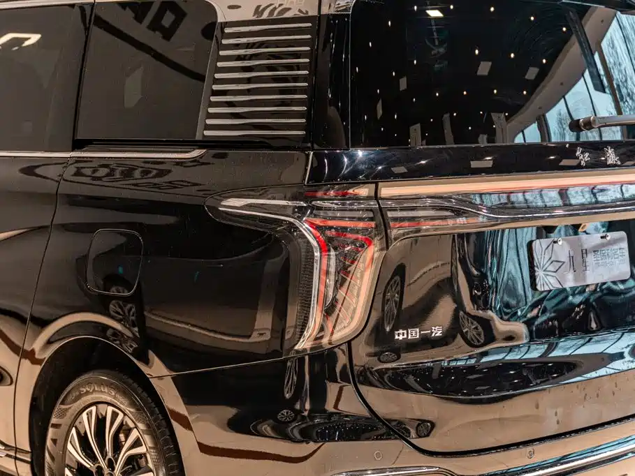 Hongqi Hongqi HQ9 PHEV — миниатюра 17