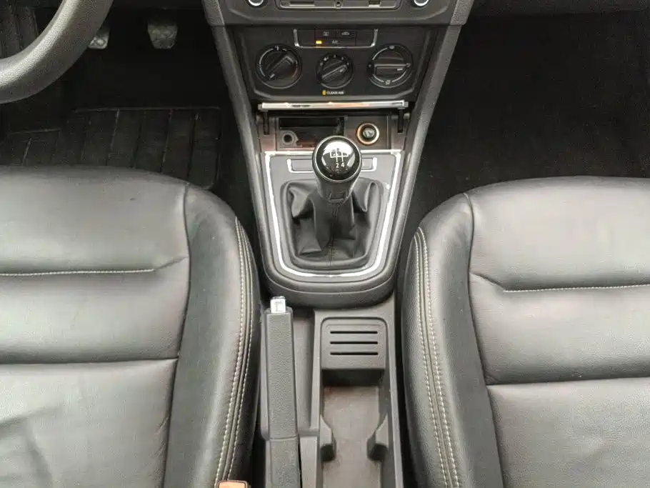 Volkswagen Bora — миниатюра 16