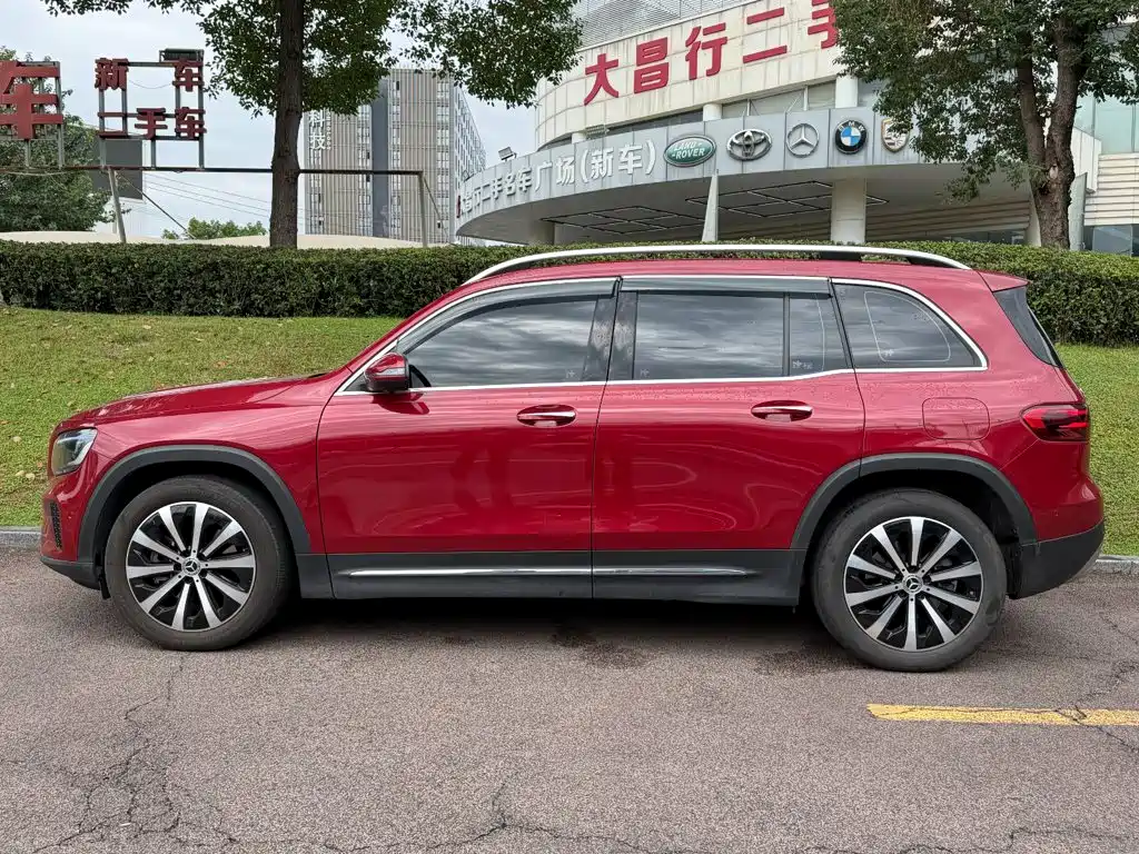 Mercedes-Benz GLB — миниатюра 3