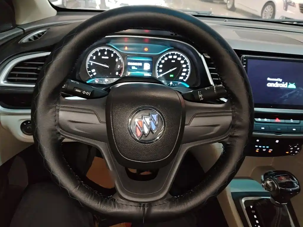 Buick Excelle — миниатюра 11
