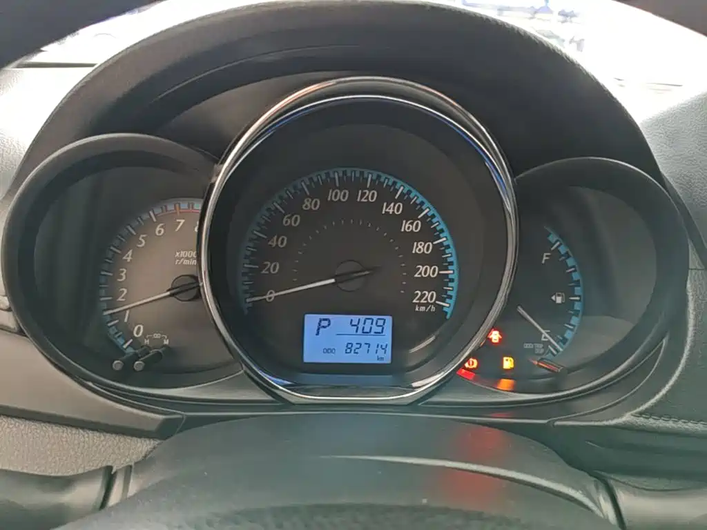 Toyota Yaris L — миниатюра 12