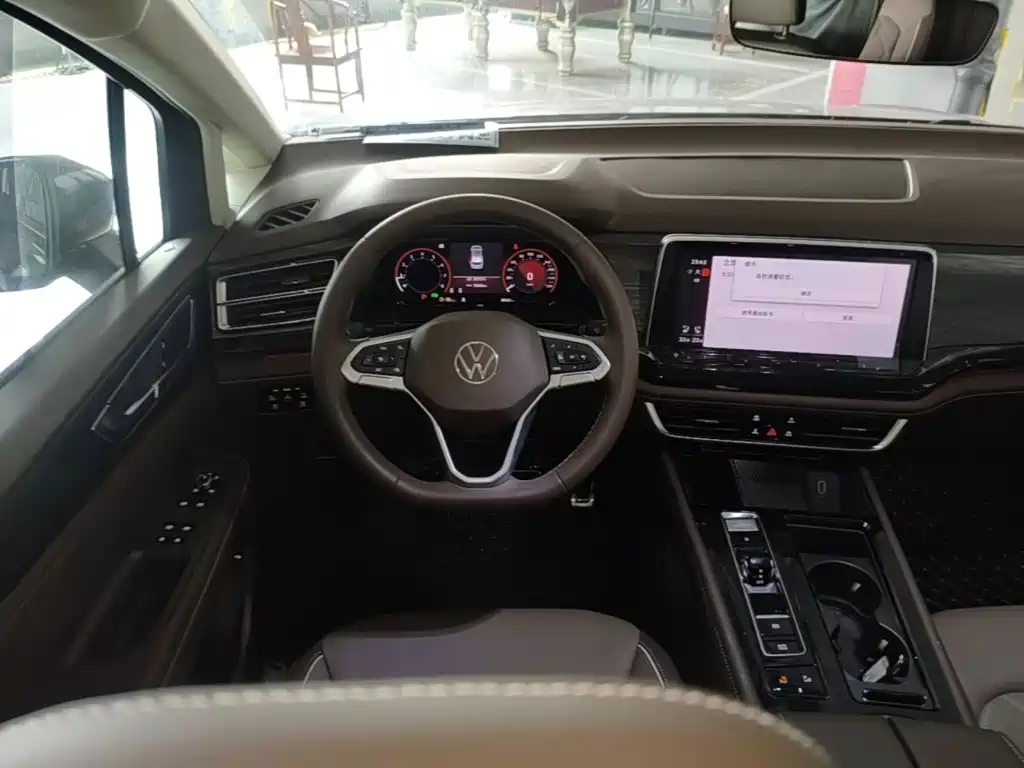 Volkswagen Viloran — миниатюра 11