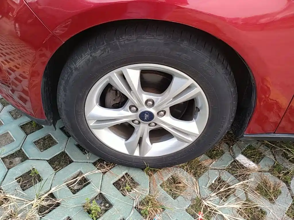 Ford Focus — миниатюра 23