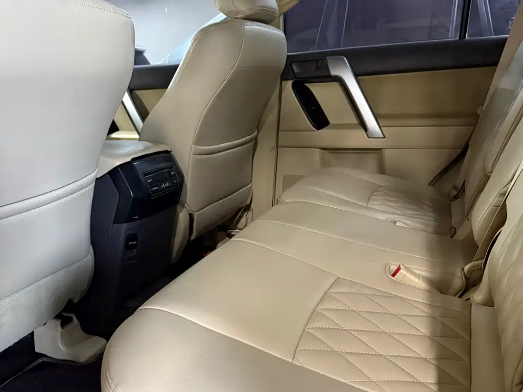 Toyota Prado (Import) — миниатюра 10