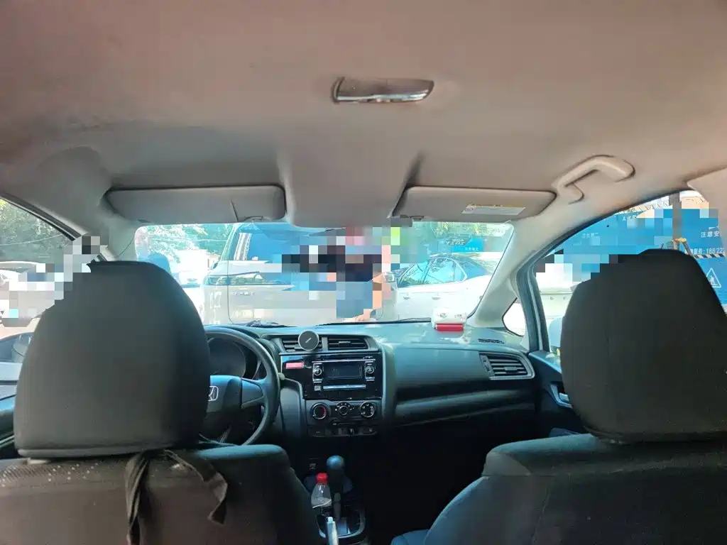 Honda Fit — миниатюра 9