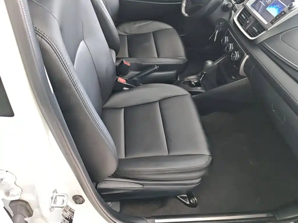 Toyota Yaris L — миниатюра 25