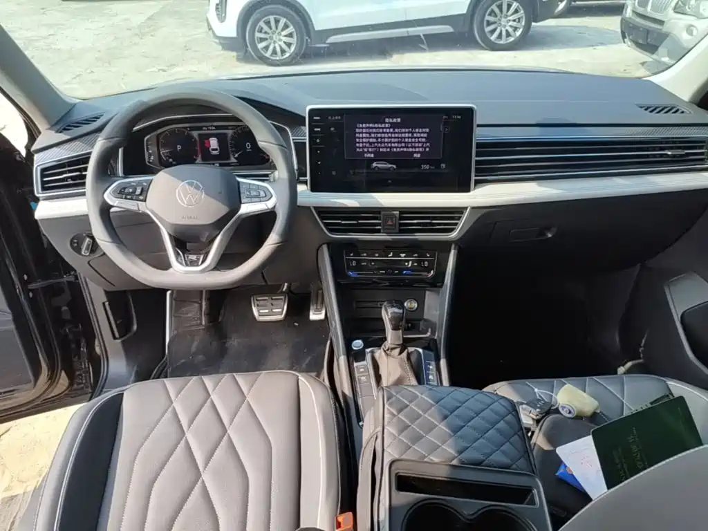 Volkswagen Tiguan L — миниатюра 10