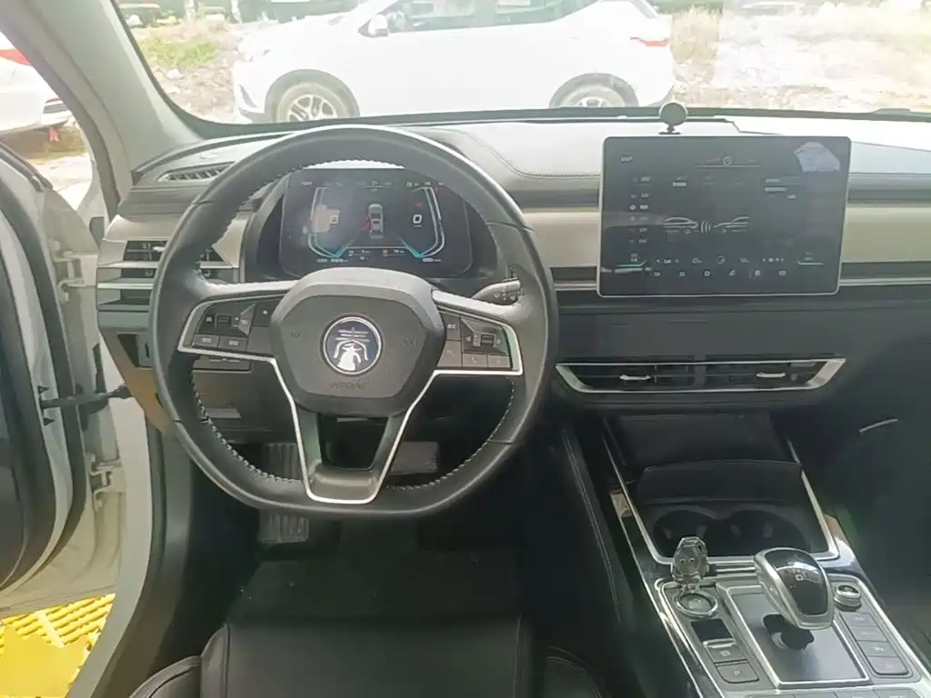 BYD Qin Pro NEV — миниатюра 10