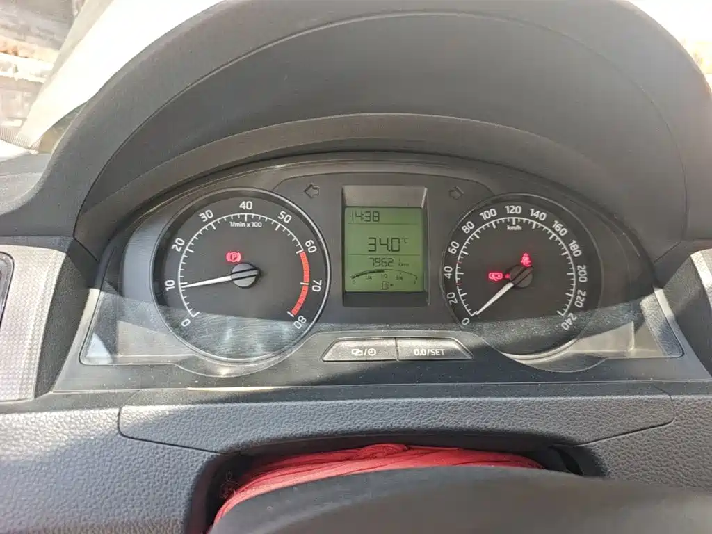 Skoda Rapid — миниатюра 12